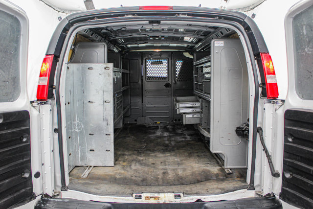 Used 2019 Chevrolet Express 3500 w/ Driver Convenience Package RWD image 10