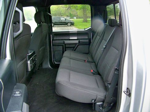 Used 2019 Ford F150 XLT w/ Equipment Group 302A Luxury AWD/4WD image 20