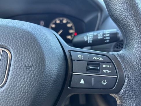 Used 2025 Honda HR-V LX image 17