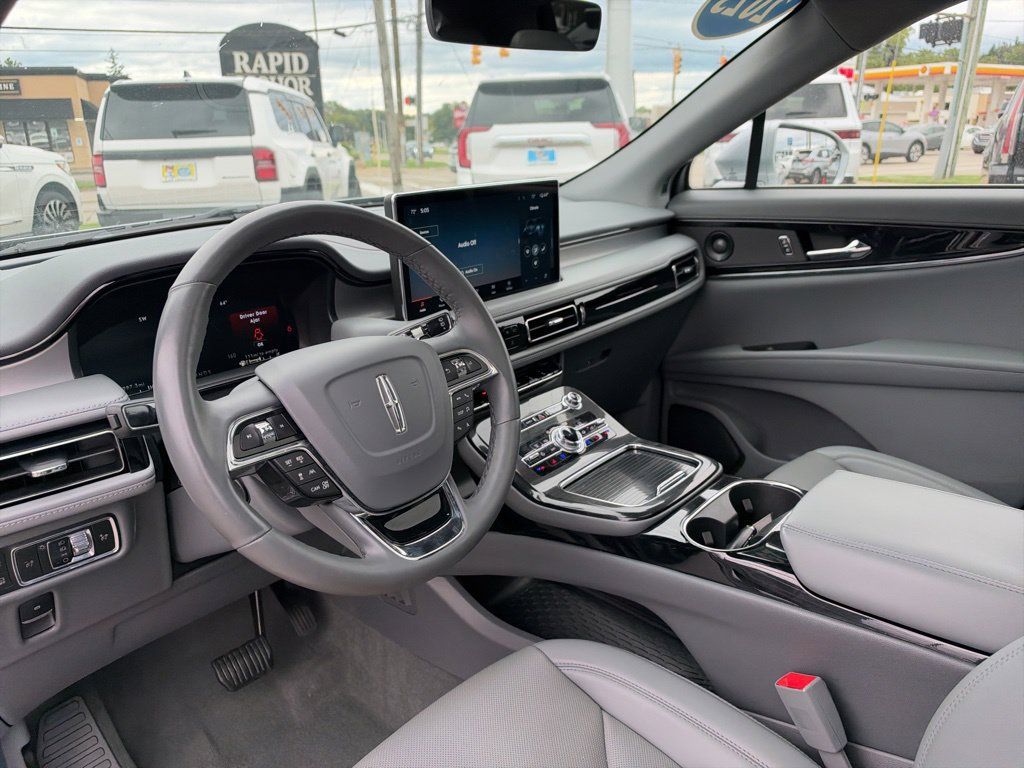 Used 2023 Lincoln Nautilus Reserve w/ Equipment Group 201A AWD/4WD image 12