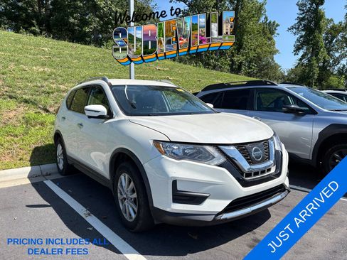 Used 2017 Nissan Rogue SV w/ SV Premium Package AWD/4WD image 1