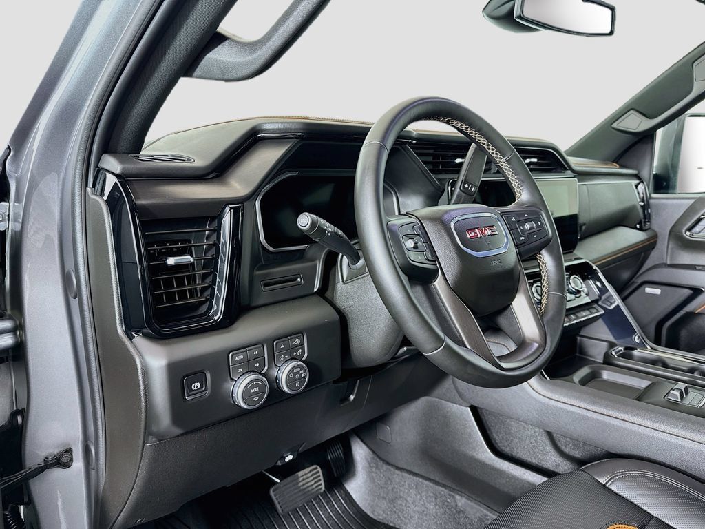 Used 2026 GMC Sierra 3500 AT4 AWD/4WD image 9