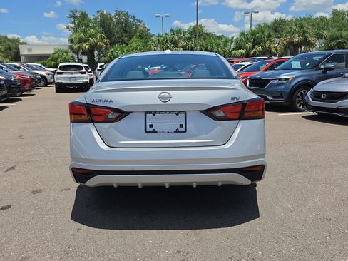 Used 2023 Nissan Altima 2.5 SV FWD image 7
