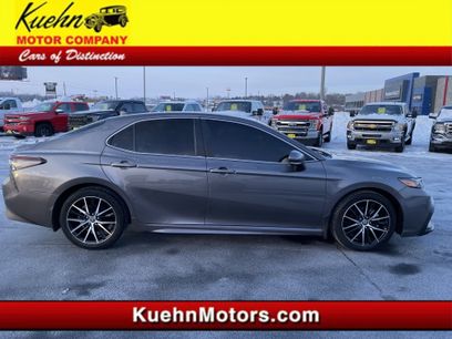 Used 2021 Toyota Camry SE w/ Cold Weather Package