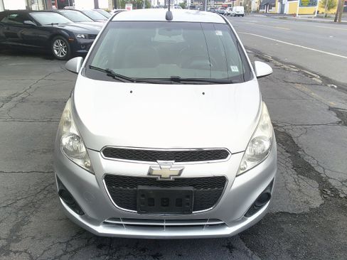 Used 2015 Chevrolet Spark LT FWD image 9