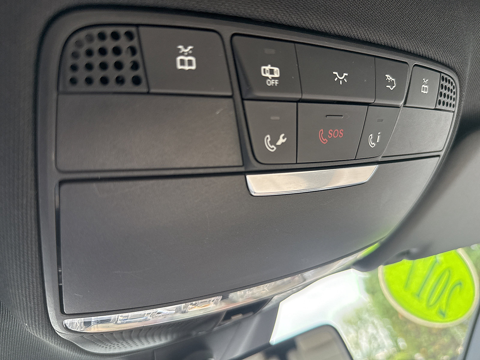 Used 2017 Mercedes-Benz E 400 4MATIC Wagon image 54