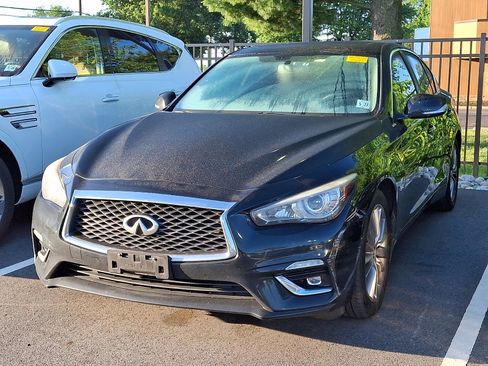 Used 2018 INFINITI Q50 Luxe w/ Essential Package (3.0T Luxe) AWD/4WD image 5