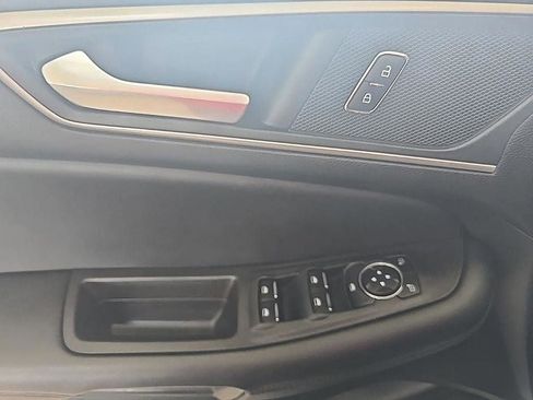 Used 2023 Ford Edge SEL w/ Convenience Package image 13