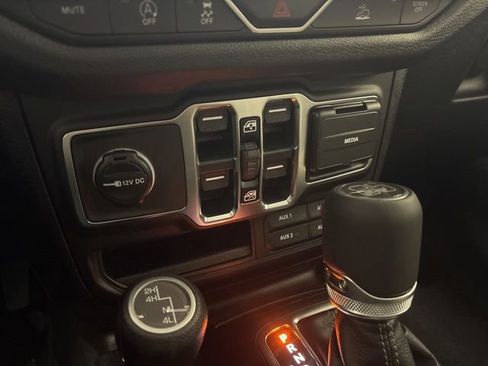 New 2026 Jeep Gladiator Sport AWD/4WD image 37