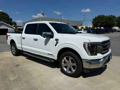 Used 2022 Ford F150 Lariat w/ Equipment Group 502A High AWD/4WD image 4