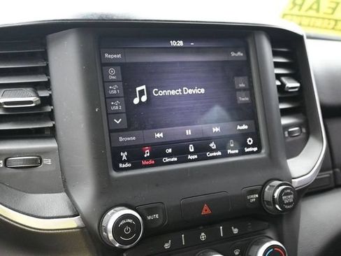 Used 2019 RAM 1500 Big Horn AWD/4WD image 25