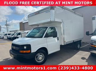 Used 2017 Chevrolet Express 3500 image 1