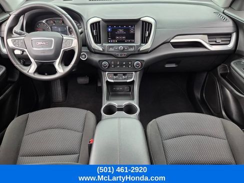 Used 2024 GMC Terrain SLE FWD image 13