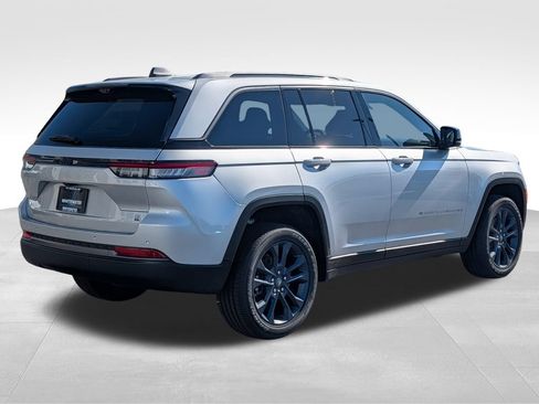 New 2026 Jeep Grand Cherokee Limited AWD/4WD image 2