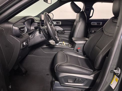 Used 2023 Ford Explorer ST w/ Equipment Group 401A RWD image 12