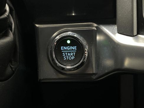 Certified 2022 Ford F150 Lariat w/ Equipment Group 501A Mid image 23