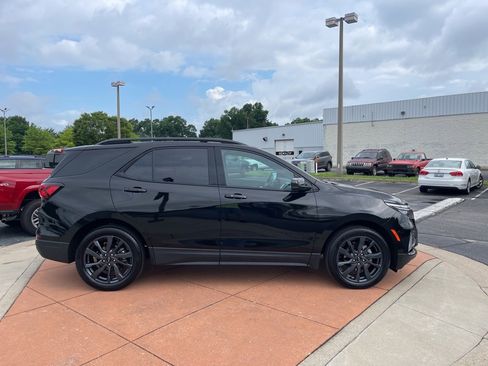 Used 2022 Chevrolet Equinox RS w/ LPO, Floor Liner Package image 19