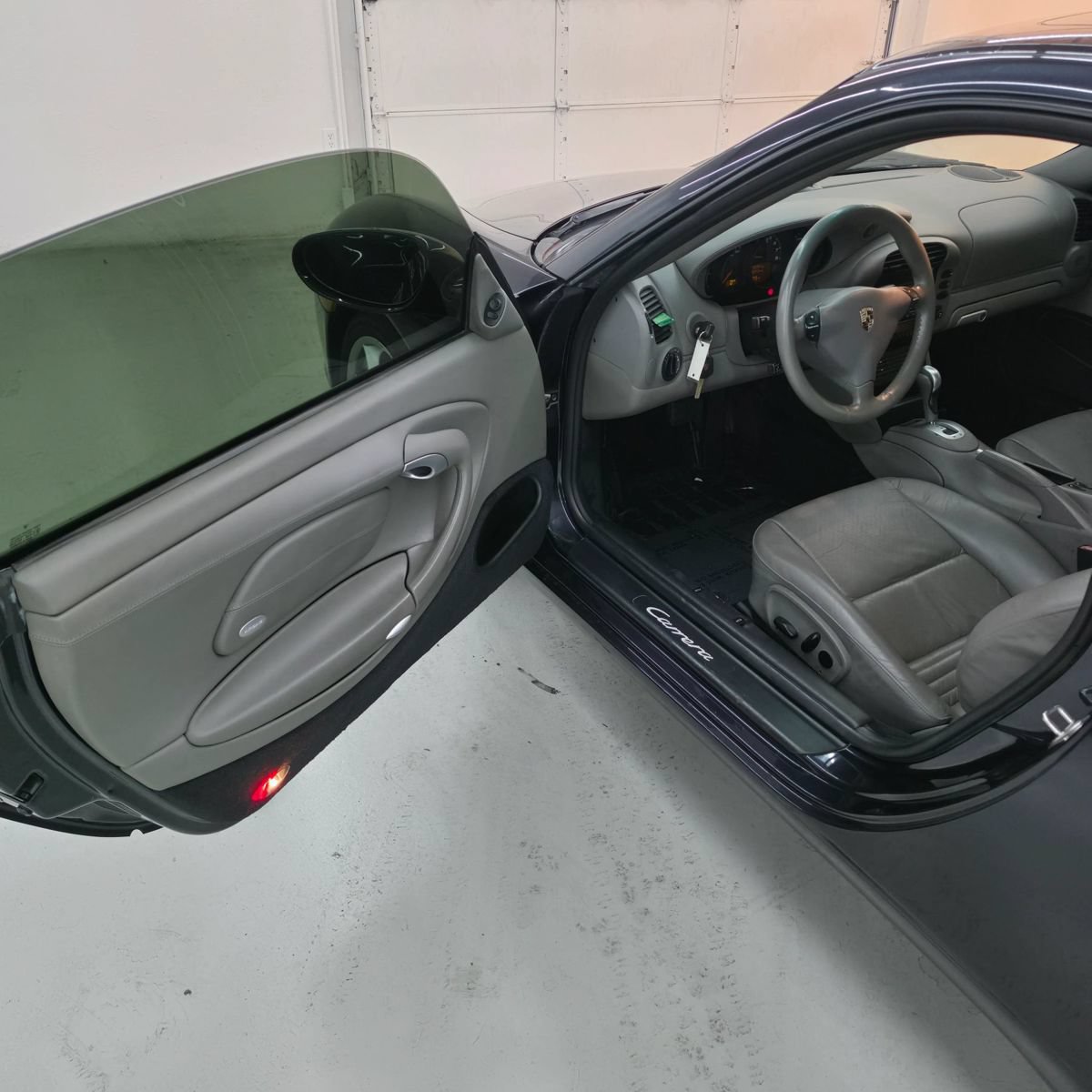 Used 2004 Porsche 911 GT3 RS image 13