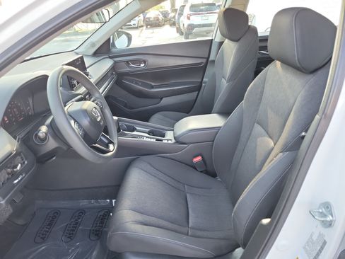 Used 2023 Honda Accord EX image 18