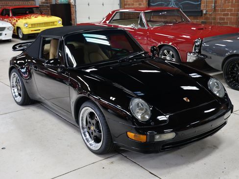 Used 1995 Porsche 911 Cabriolet image 2
