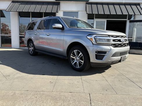 Used 2024 Ford Expedition Max Limited image 2
