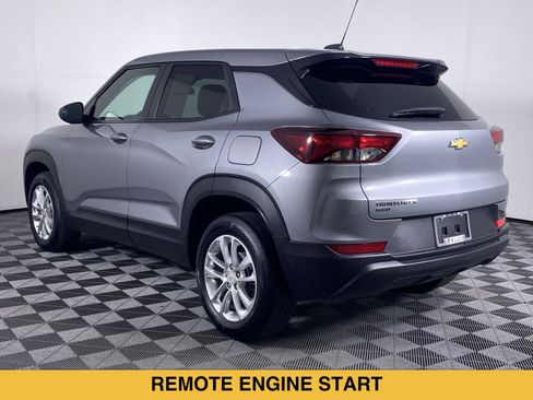 Used 2025 Chevrolet TrailBlazer LS w/ LS Convenience Package AWD/4WD image 17