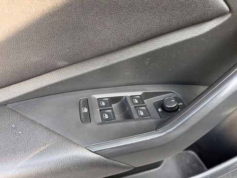 Used 2019 Volkswagen Jetta GLI FWD image 15