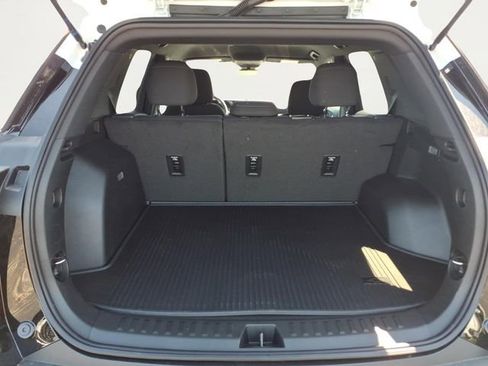 New 2026 Chevrolet Equinox LT w/ Safety and Technology Package AWD/4WD image 18
