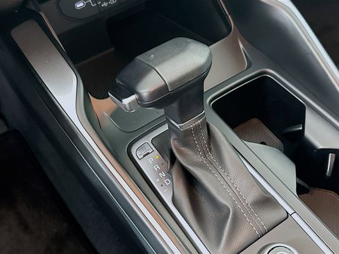 Used 2025 Kia Sorento LX image 24