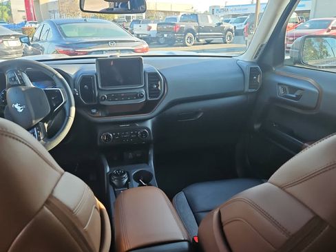 Used 2024 Ford Bronco Sport Outer Banks w/ Topo Graphic Package image 9