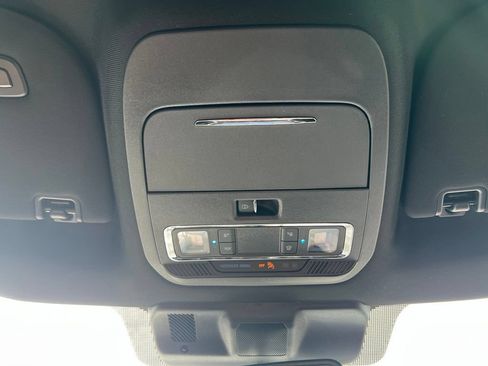 Used 2023 Ford F150 Lariat AWD/4WD image 27