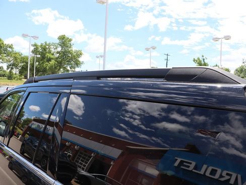 Used 2025 Ford Expedition Active AWD/4WD image 35