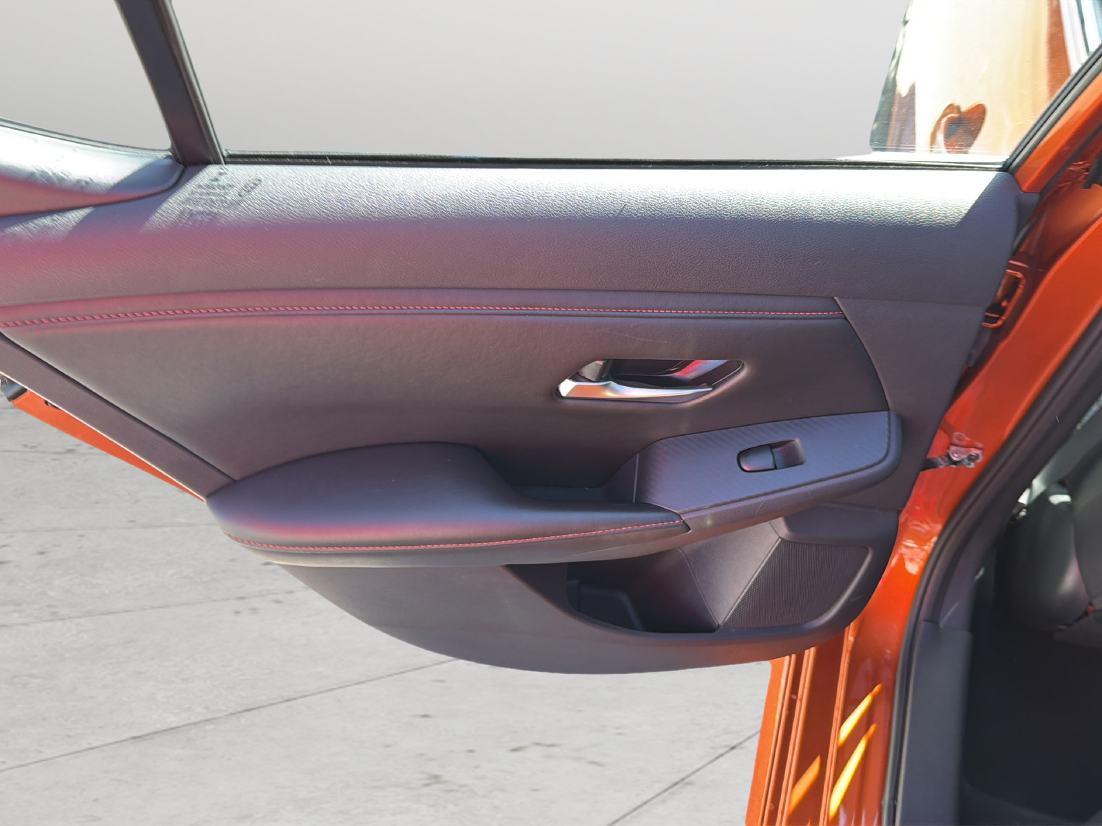 Certified 2025 Nissan Sentra SR w/ SR Premium Package FWD image 38