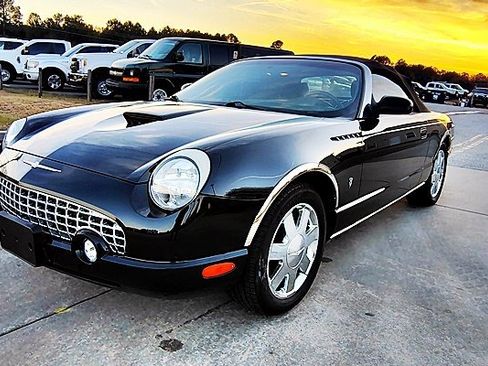 Used 2002 Ford Thunderbird Deluxe image 5