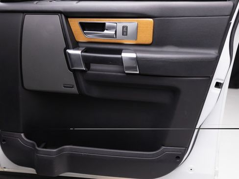 Used 2016 Land Rover LR4 HSE AWD/4WD image 52