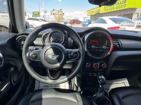 Used 2015 MINI Cooper 2-Door Hardtop image 15