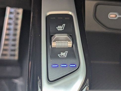 Used 2024 Kia Sorento SX image 22