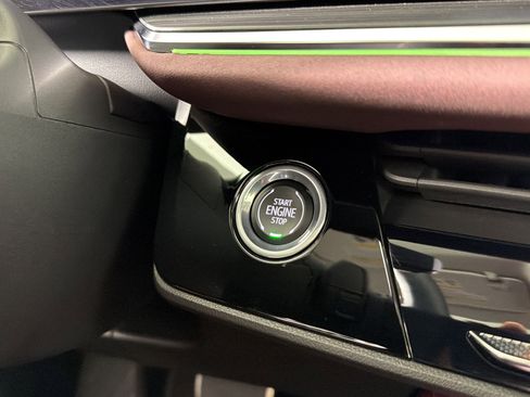 Used 2024 Buick Envision Sport Touring image 25