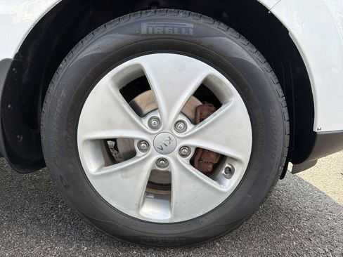 Used 2016 Kia Soul image 11