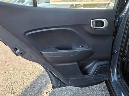 New 2025 Hyundai Venue SEL image 19