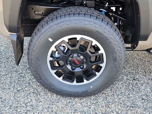 New 2026 Toyota Tacoma TRD Off-Road AWD/4WD image 5