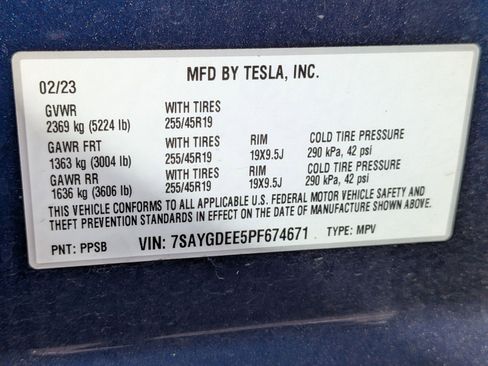 Used 2023 Tesla Model Y Long Range AWD/4WD image 41