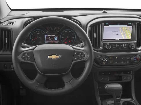 Used 2018 Chevrolet Colorado Z71 image 7