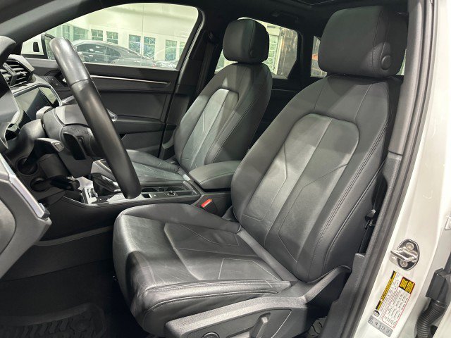 Used 2022 Audi Q3 2.0T Premium AWD/4WD image 5
