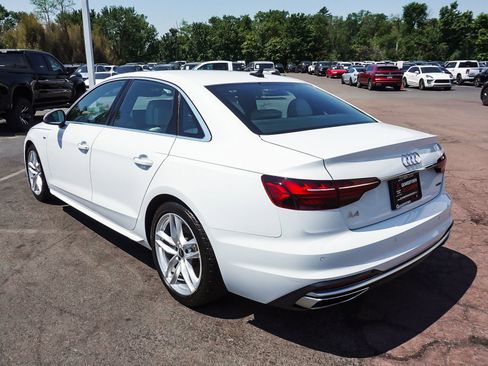 Used 2022 Audi A4 2.0T Premium Plus AWD/4WD image 4