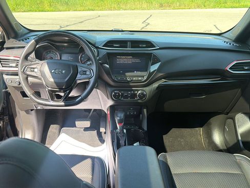 Used 2022 Chevrolet TrailBlazer RS w/ Sun and Liftgate Package AWD/4WD image 34