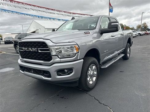 Used 2024 RAM 2500 Big Horn w/ Sport Appearance Package image 4