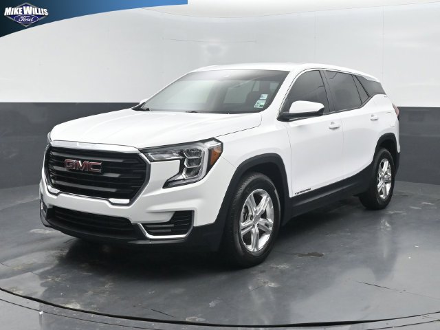 Used 2024 GMC Terrain SLE FWD image 3