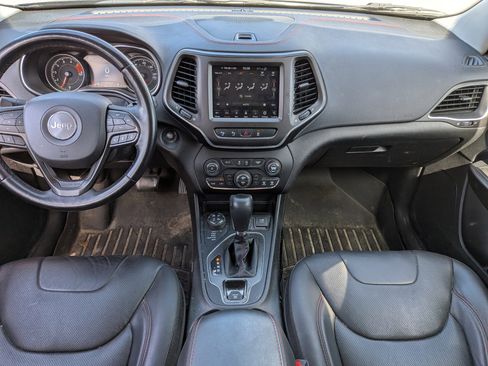 Used 2020 Jeep Cherokee Trailhawk AWD/4WD image 15