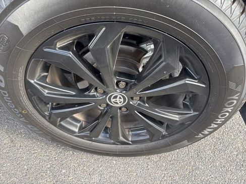 Used 2023 Toyota RAV4 SE w/ Convenience Package AWD/4WD image 10